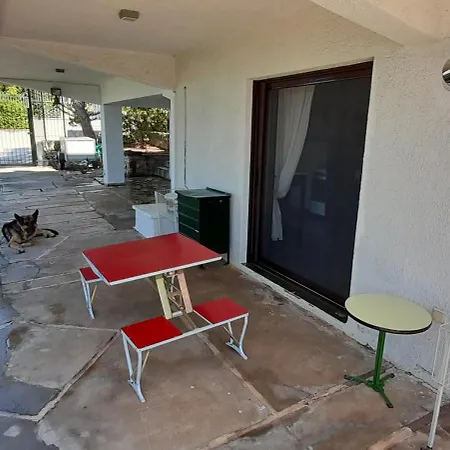 Apartment αρχονταρικι, παλαιά πεντέλη